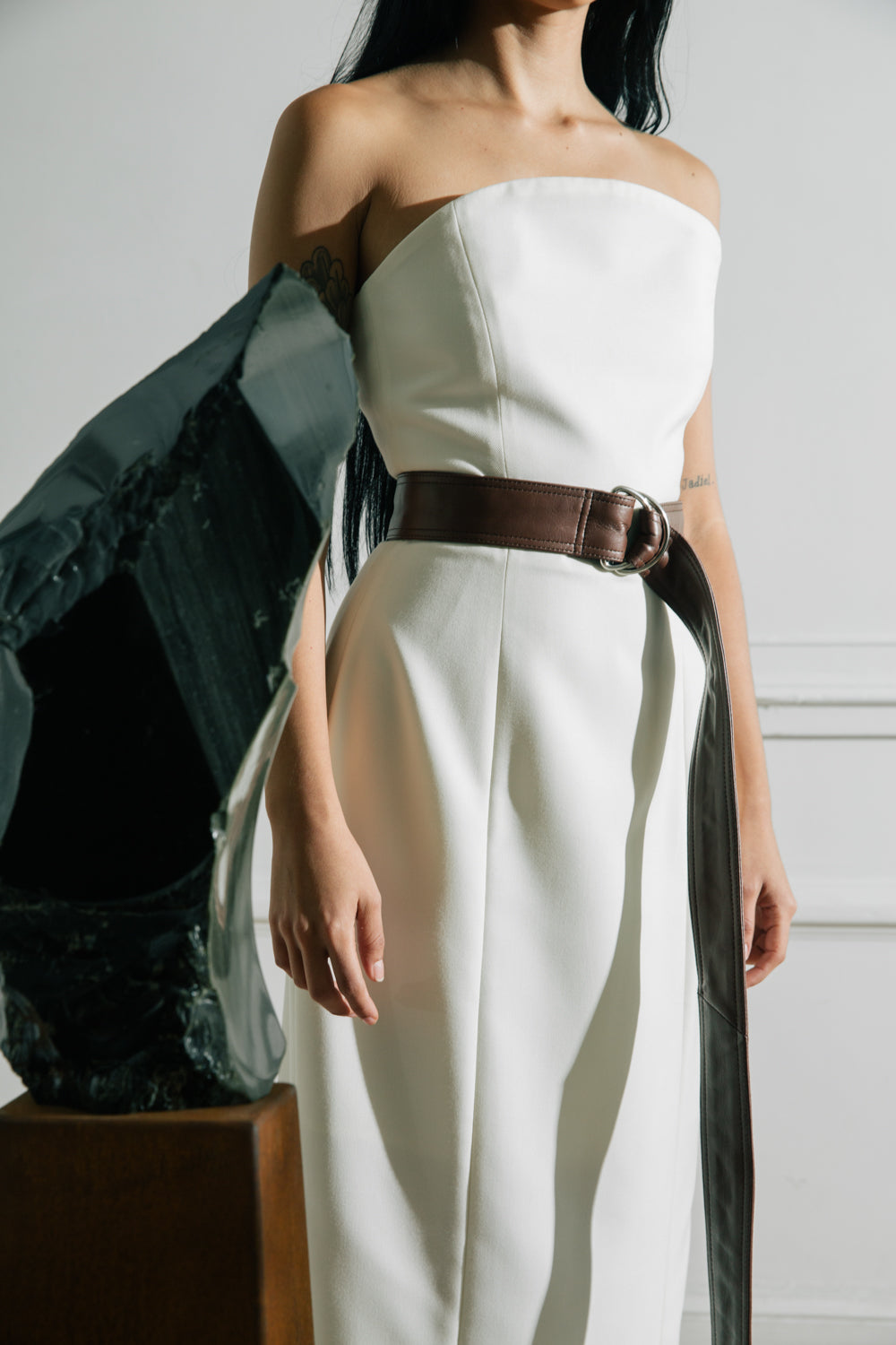 The Extra Long Leather Belt SLOAN The Extra Long Leather Belt SLOAN