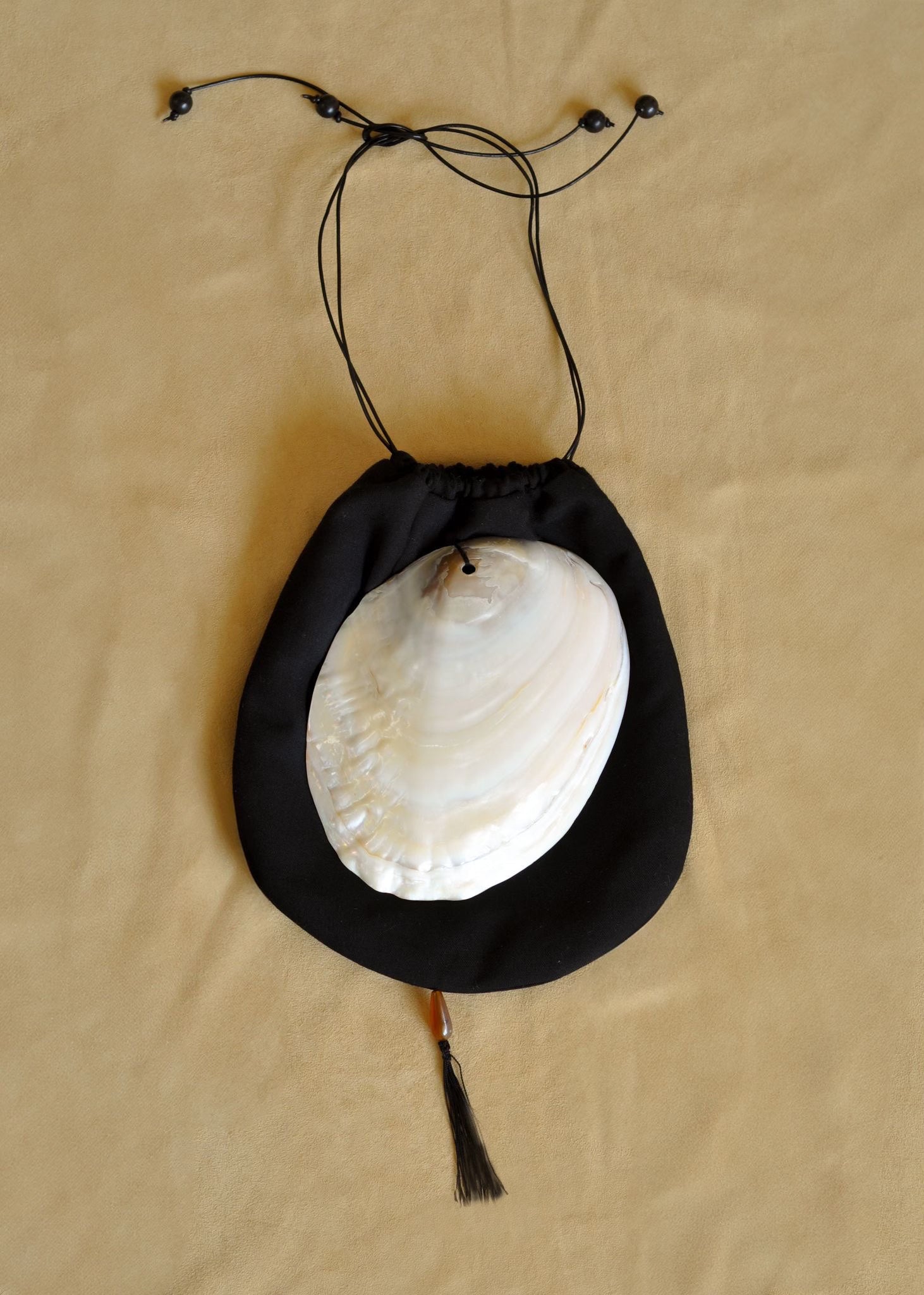 The Shell Pouchette