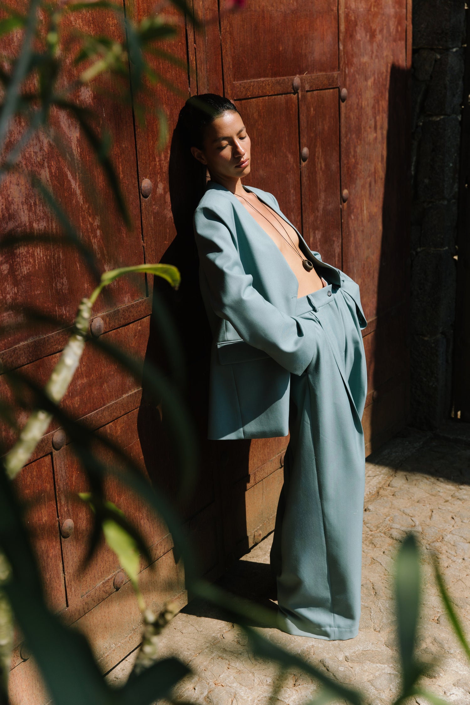 The Wool Wide Leg Pleated Trouser in Blue