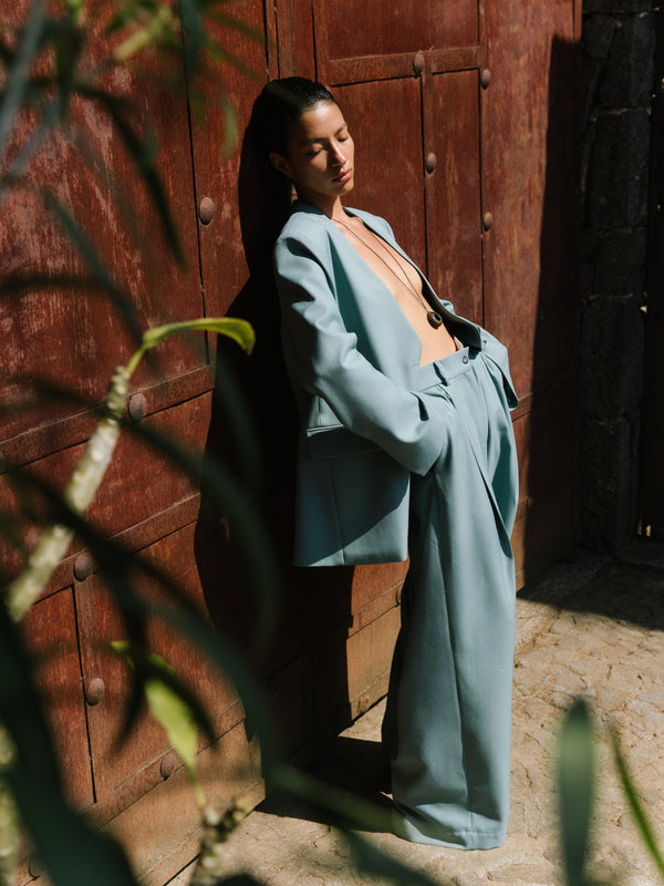 The Wool Wide Leg Pleated Trouser in Blue