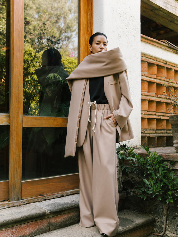 The Wool Padded Scarf in Tan