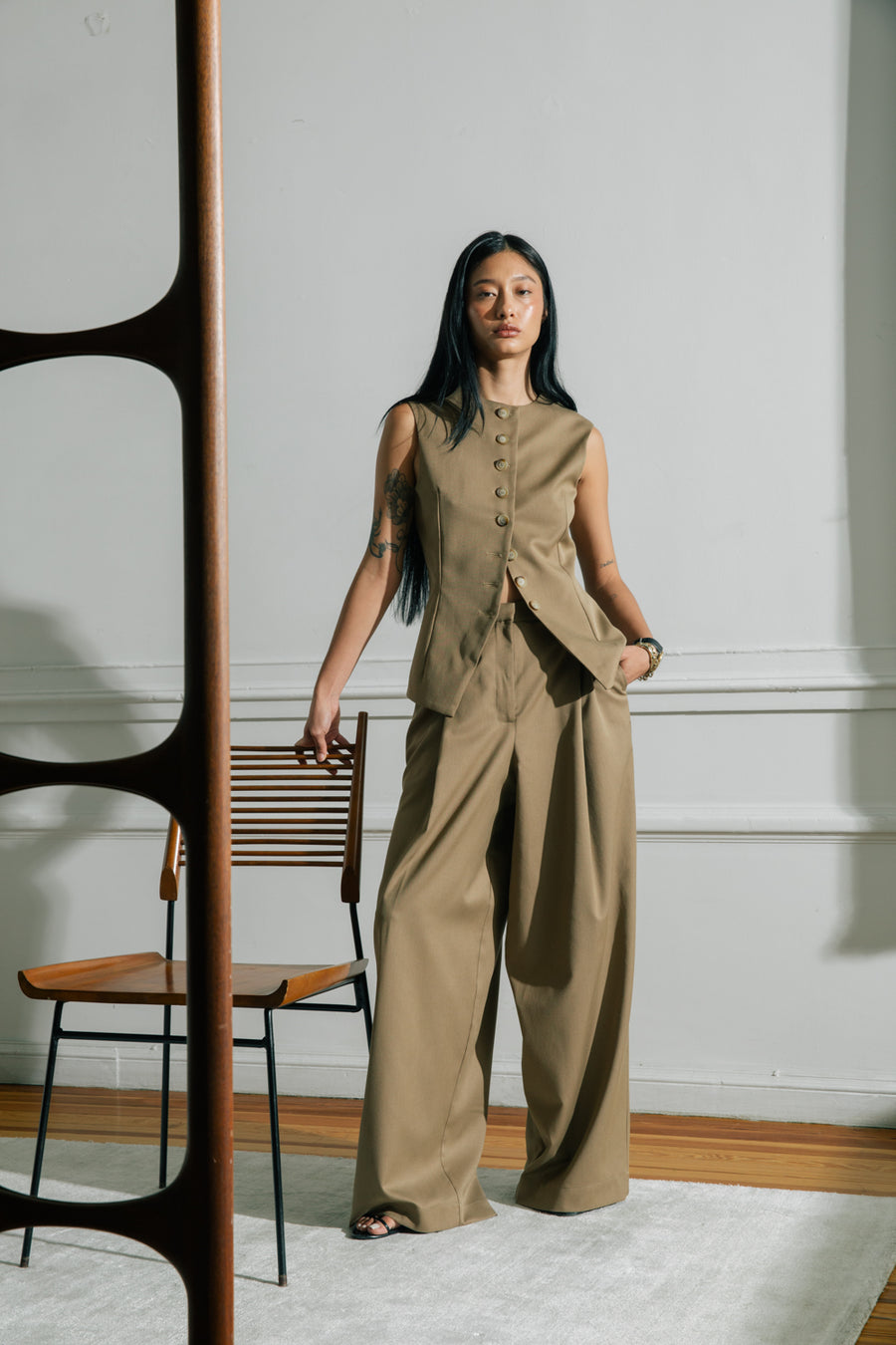 The Wide Leg Pleated Trouser