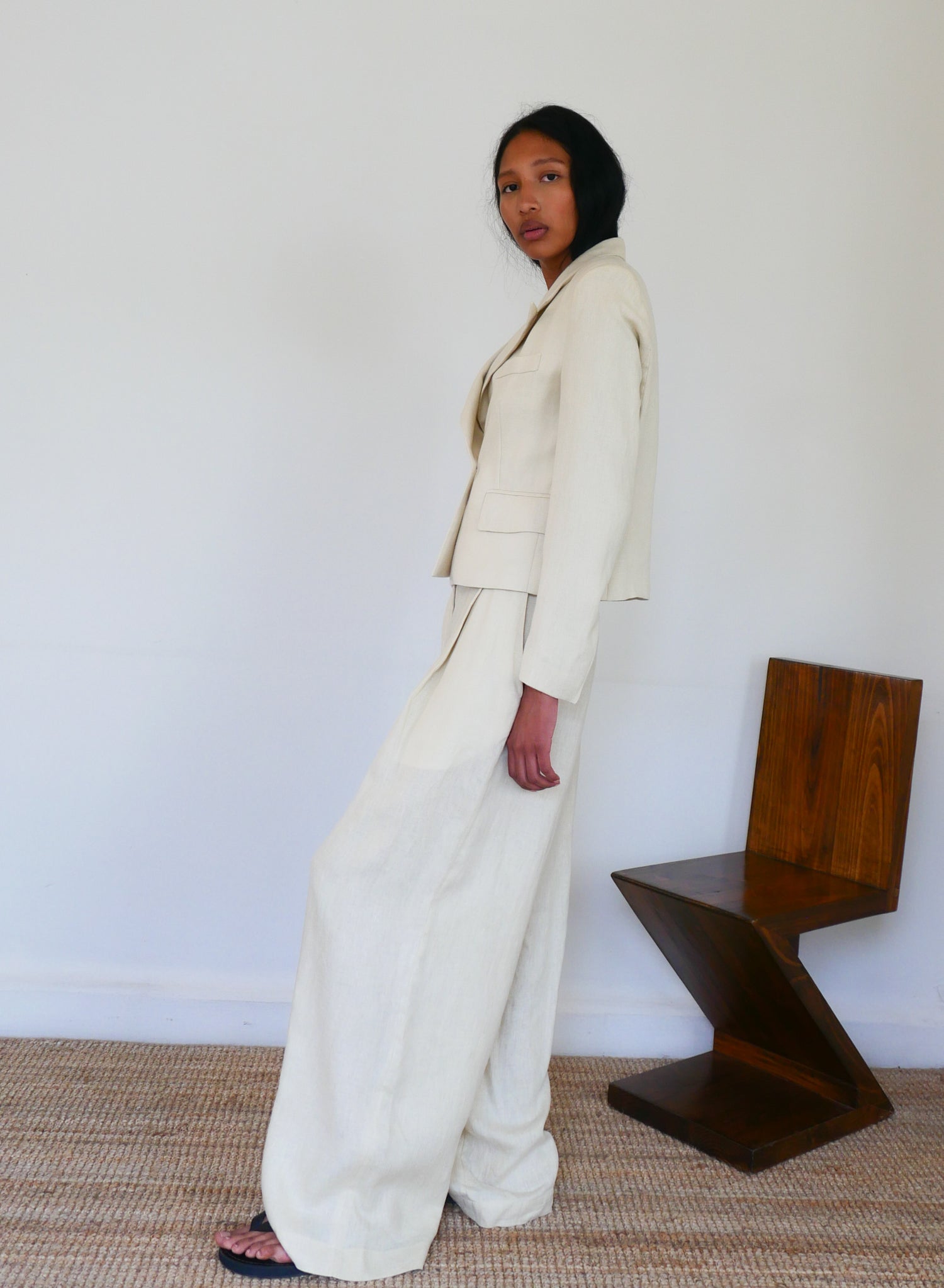The Linen Wide Leg Pleated Trouser