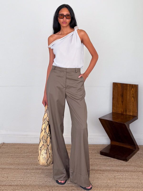 The Georgette Reversible Knot Twist Top
