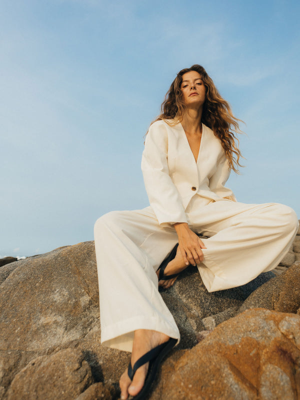 The Summer Wool Wide Leg Pleated Trouser