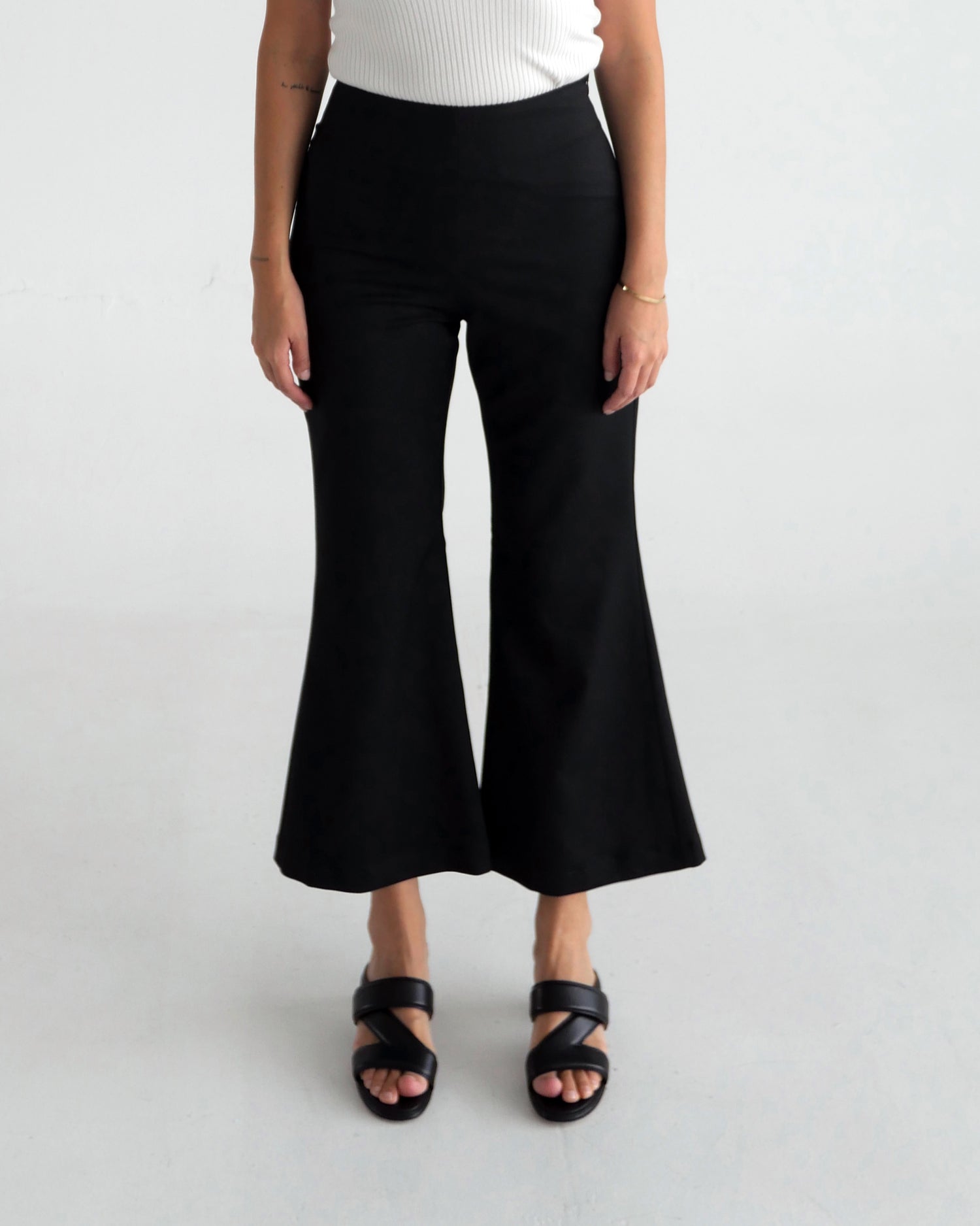 The Crop Flare Pant